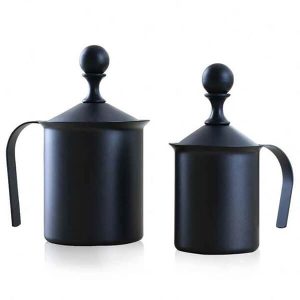 מקציף חלב ידני